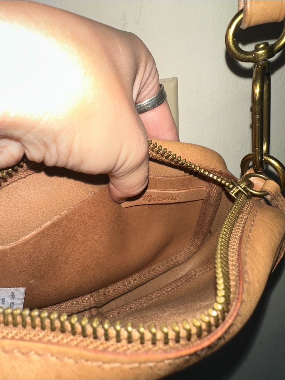 Madewell the leather carabiner mini bag - Picture 4 of 7
